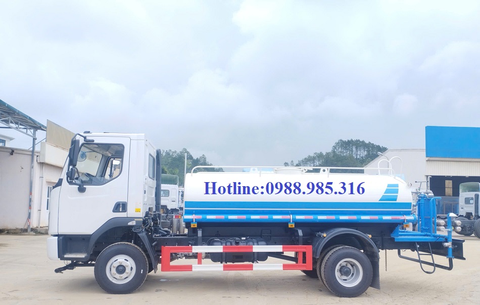 xe tưới đường 6 khối